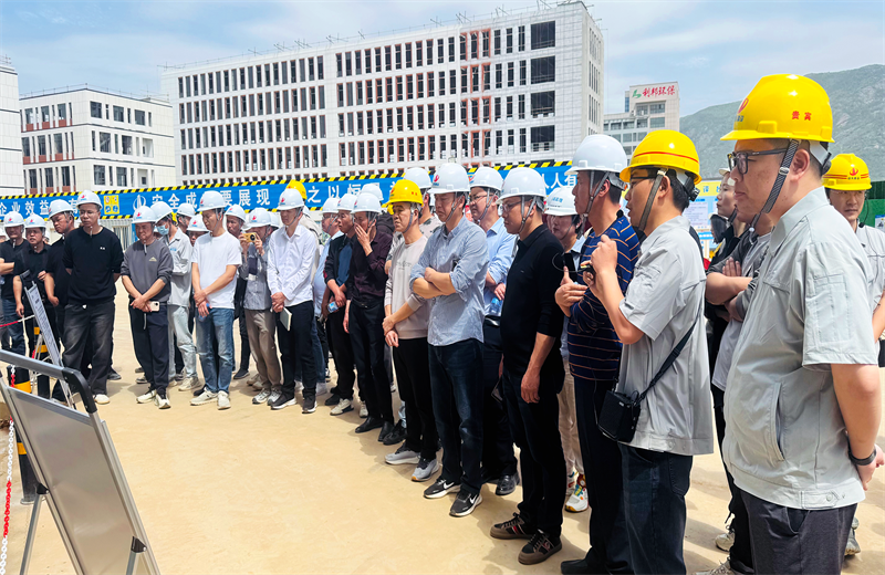 2025年4月17日，由莆田市涵江区住房和城乡建设局主办、利来w66三建承办的钢筋安装工程质量防控现场交流会在联东U谷·涵江海峡智造产业谷一期成功召开。